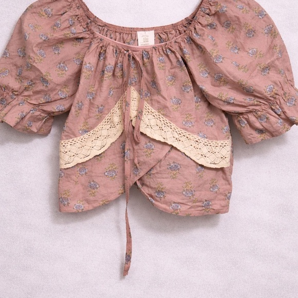 Tops - Floral Pink Blouse with Lace Detail